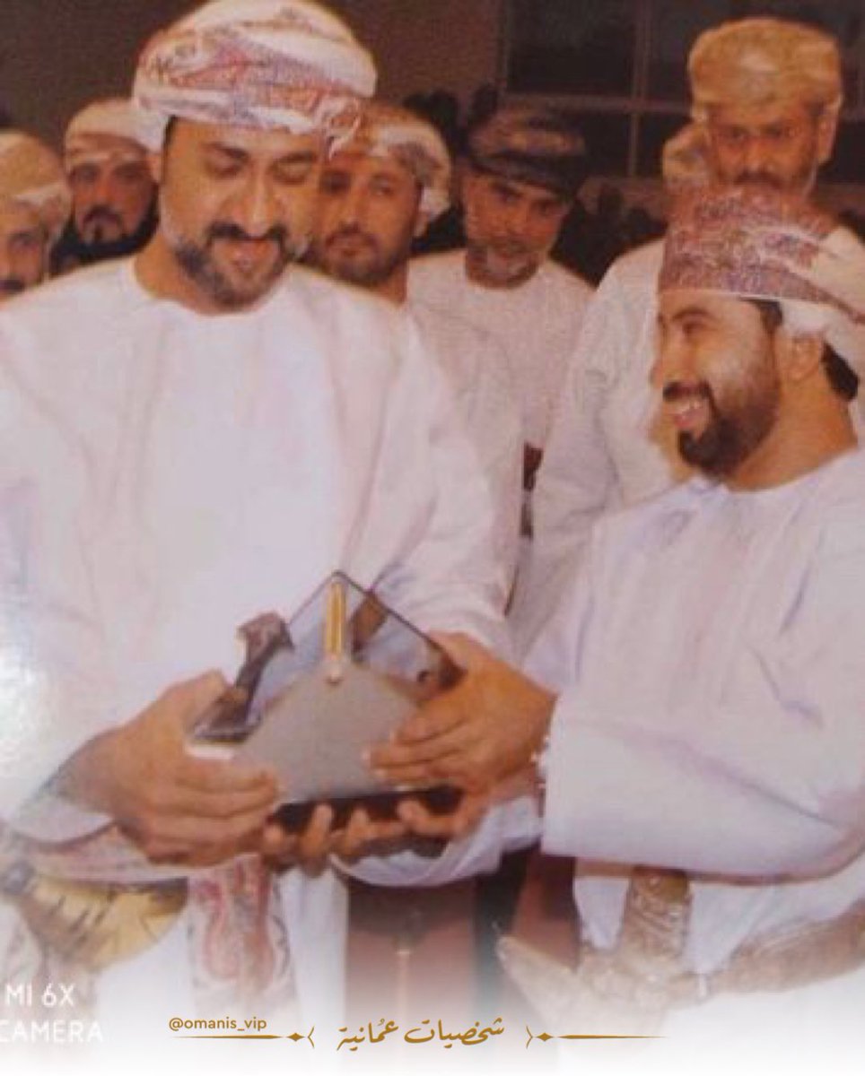 omanis_vip's tweet photo. جلالة السلطان هيثم بن طارق المعظم حفظه الله ورعاه، ومعالي الشيخ اللواء متقاعد هلال بن حمود بن حمد المعمري. 

#شخصيات_عمانية 
#عبري #هجيرمات https://t.co/PZn90ksFT5