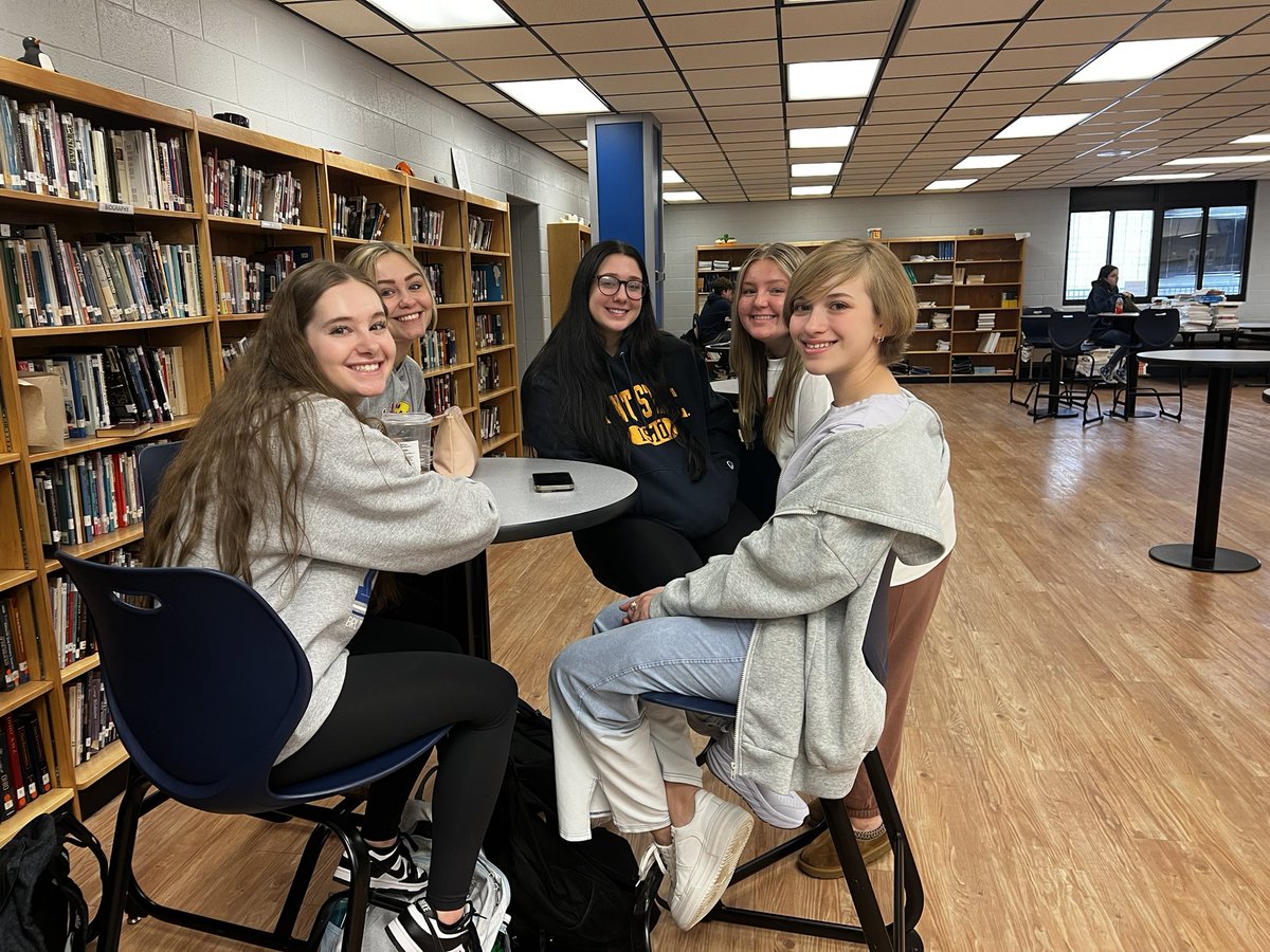 Mrs. Harraman tweet media