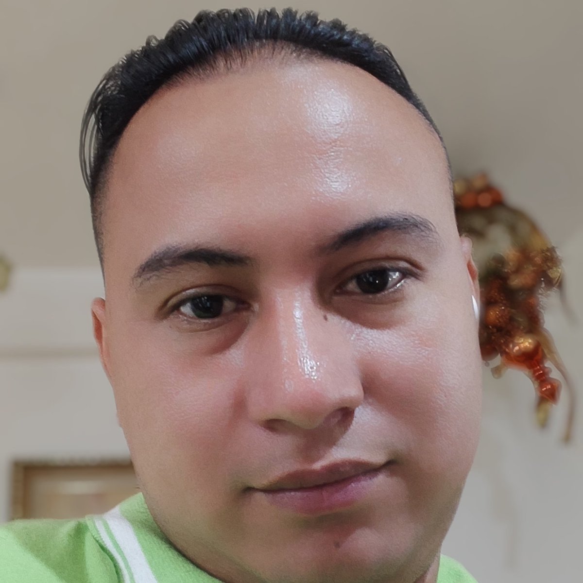 luilli312's tweet photo. #NuevaFotoDePerfil https://t.co/FX3WzzlsPC