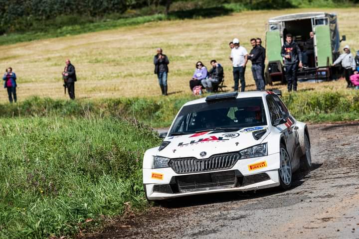 RaceSeven.com tweet media