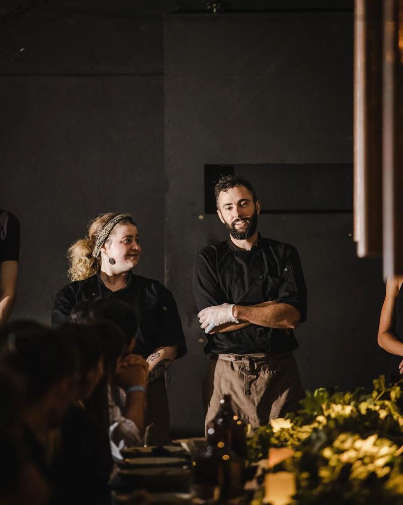 QuietMutiny's tweet image. From Instagram: instagr.am/p/Cral4cxLVNb/

Can't wait to see what chef Tristan Punelle has planned when he takes over the @willingbros kitchen for the next @venue_tasmania event. Featuring Quiet Mutiny wines, this coming Sunday &amp;amp; Monday. Do you have your tickets yet? …