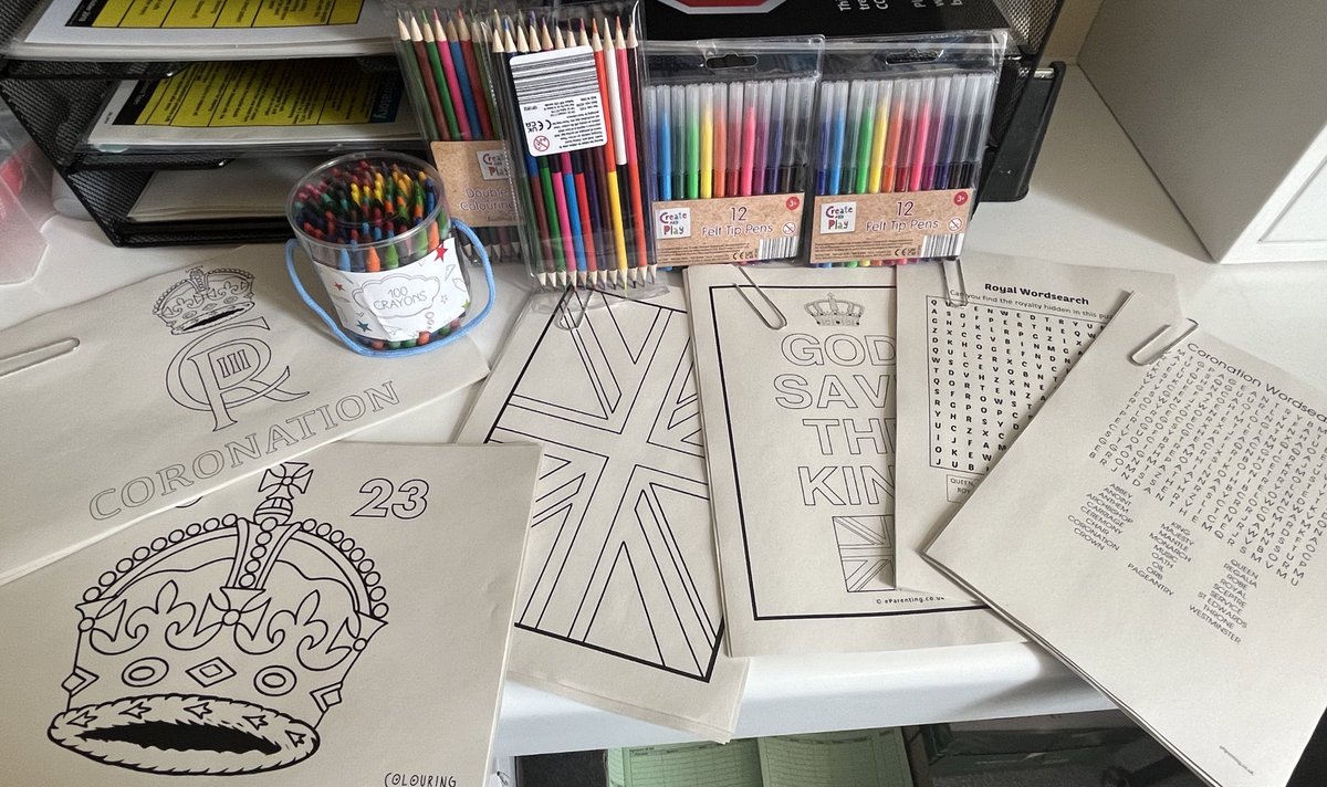 myward2ddh's tweet photo. Preparations have begun for the king’s coronation! Our house keeper Viv has worked her magic in the dining room, and we have colouring and word searches for patients that we will laminate and decorate the ward with! @amystones4 @louiseclarkson5 @MidYorkshireNHS @RoyalFamily https://t.co/5V3CyazsYw