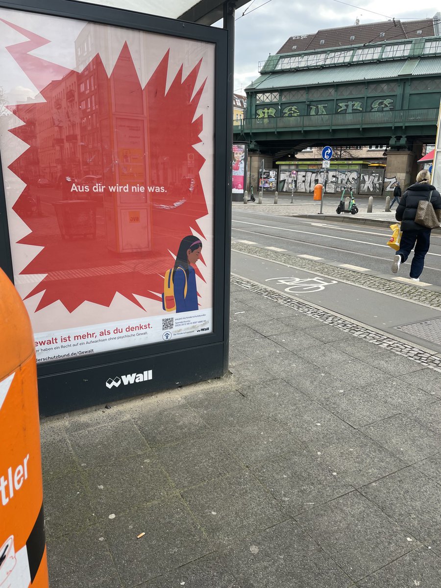 Gewalt ist mehr, als du denkst: In dieser Woche hängen unsere Plakate in vielen Städten bundesweit. Psychische Gewalt wird leider immer noch verharmlost, wir wollen das ändern. Alle Infos hier: kinderschutzbund.de/gewalt/