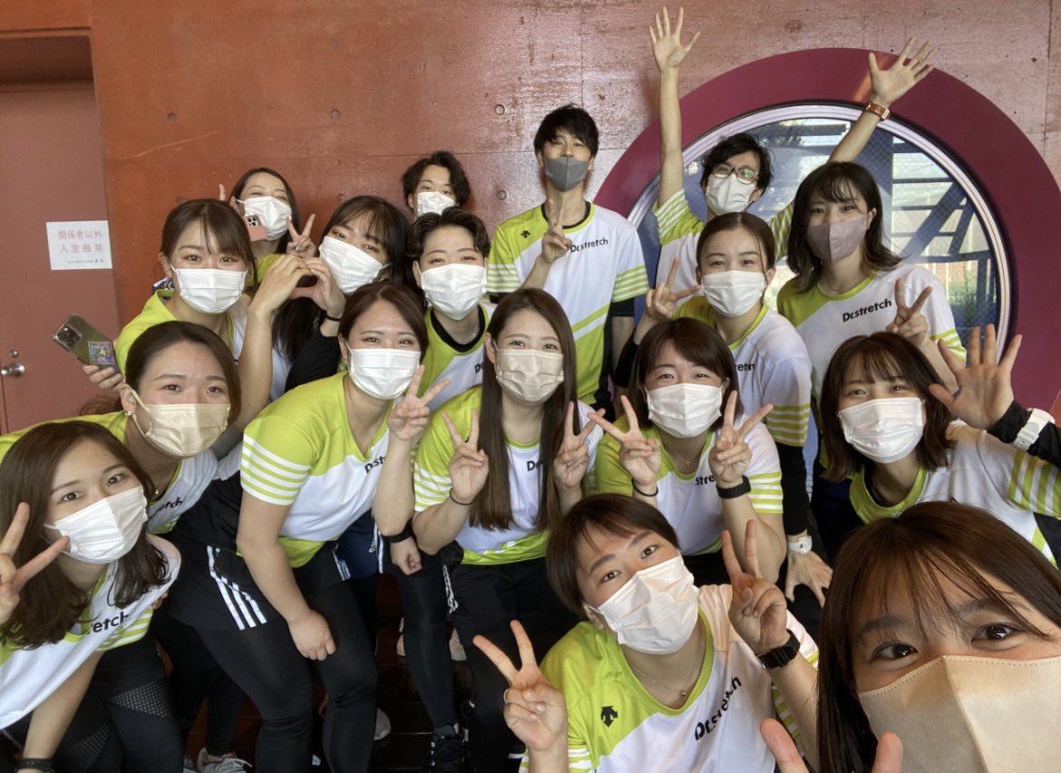 _kita_yuuki_'s tweet photo. ✨リクルーター✨

23新卒の入社式、懇親会も
来月に迫ってきました！
リクルーターメンバー必死に内容練ってます🤭✨

やりがいたっぷりのリクルーター
早くも25年度の募集が始まってます！
一歩踏み出すチャンス☺️
気になる方は気軽に連絡してください！

#nobitel
#リクルーター
#学生さんの応援団 https://t.co/K1le6XckG3