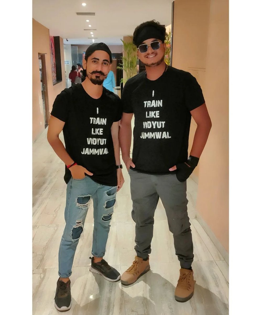 N𝖎𝖙𝖎𝖘𝖍 𝕮𝖍𝖆𝖚𝖍𝖆𝖓, MBA 🚀 tweet media