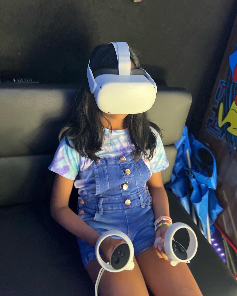 GamerAddix_bus's tweet photo. https://t.co/OeamAAAiRo #Oculus add on feature now available book your next party/event with us today!!!! 980-866-8981 https://t.co/KhQD76vPdr