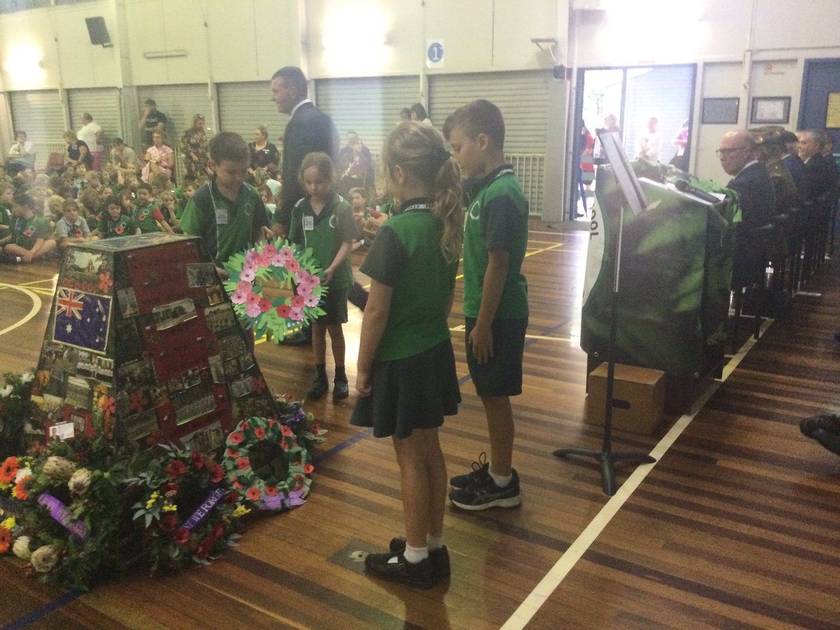 FernyHillsSS's tweet photo. We held a respectful ANZAC commemorative ceremony today at Ferny Hills SS. Thank you to our special guests. Well done to to our School Captains &amp; Vice Captains for speaking so well. A big thank you to our choir &amp; Summer F for playing the Last Post. https://t.co/DmKYBqAeVb