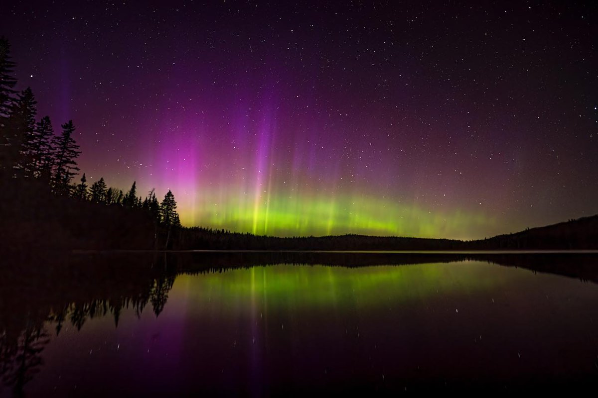 TourismCB's tweet photo. Cape Breton Island was treated to some incredible displays of #aurora last night in our northern skies. While solar storms of this magnitude aren't typically common, every now and then Cape Breton gets to sit back and enjoy one of nature's wonders.   

Photos by: 
1. @tynskiphoto 
2. @AdamHillPhoto 
3. @Garth60d  
4. @juliaburkephoto 

#VisitCapeBreton #Unamaki #VisitNovaScotia #ExploreCanada #Northernlights #Aurora #Auroraborealis