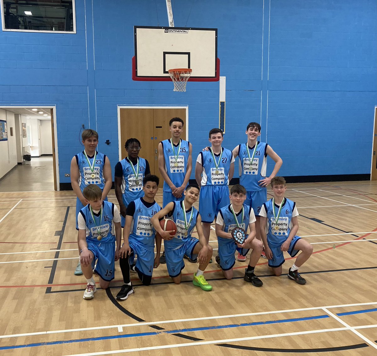 Congratulations to our U14’s winning the District Cup today. 68-49 win over Langley Park.
Well done boys. A fantastic season. District and County Champions. National Cup last 8. 👏👏👏 <a href="/hayesschool_pe/">Hayes School PE</a> <a href="/HayesSecondary/">Hayes School</a>