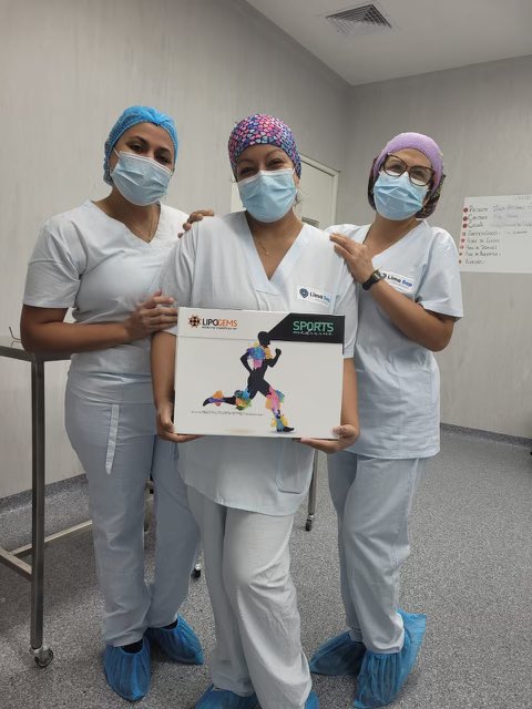 First Lipogems case in Peru! Case went flawlessly with #orthopaedicsurgeon Dr. Claudia Arias and her nursing team Marlene Yancari and Maureen Nova! 🎉

#orthopedics #kneesurgery #hipsurgery
#arthroscopy #sportmedicine