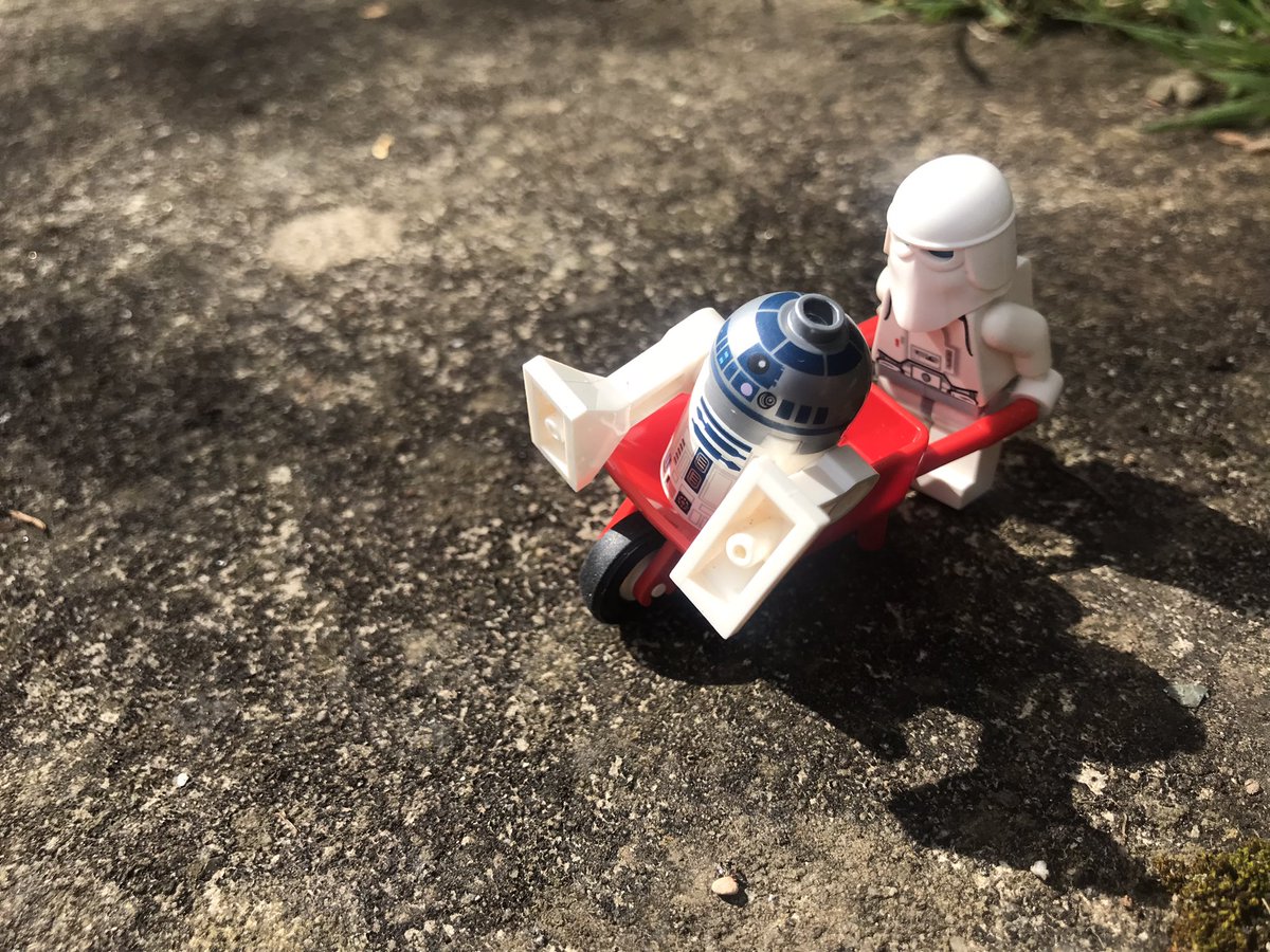miss_half's tweet photo. @LEGO_Group #Lego #photography https://t.co/WHkqQGLF5M