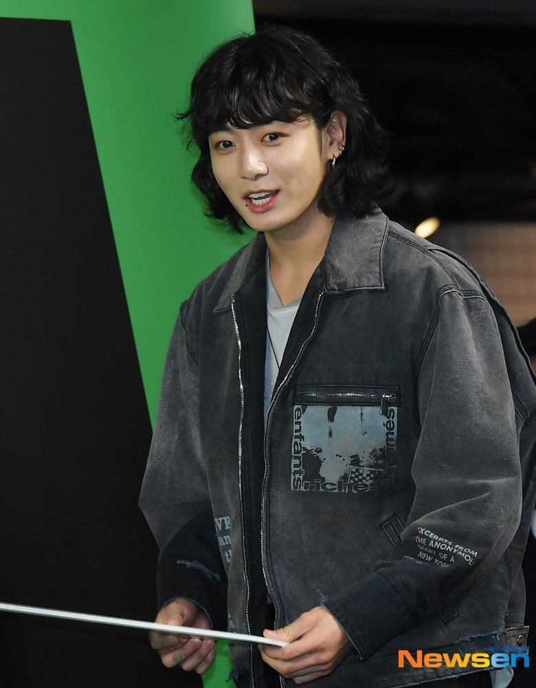 Vantaegi95's tweet image. 📸 | Kmedia

#Jungkook y #Taehyung en la Premiere de la película &quot;Dream&quot; protagonizada por Park Seojoon y IU