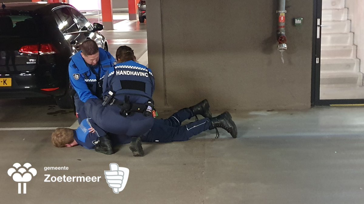 THHZoetermeer's tweet photo. ---- RTGB examen ---- 

Ben je werkzaam als Buitengewoon Opsporingsambtenaar dien je om dienstbaar, inzetbaar en bevoegd te blijven ieder jaar getoetst te worden. Zie foto's voor het verdere bericht 

#Handhaving #Zoetermeer #rtgb #examen #regelingtoetsinggeweldsbeheersingboa https://t.co/jEvpvavlMd