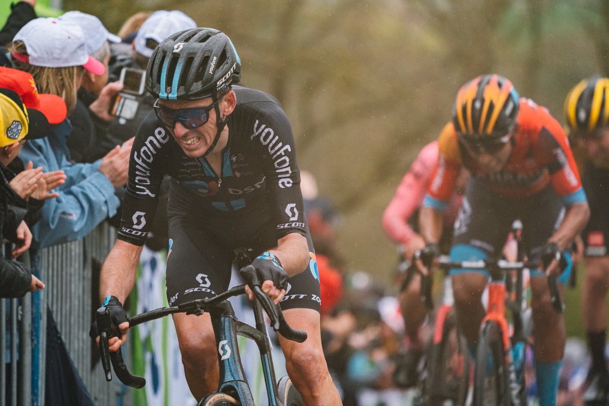 picnicpostnl's tweet photo. It's always a ๐๐ฐ๐ฏ๐ถ๐ฎ๐ฆ๐ฏ๐ต๐ข๐ญ effort as the riders battle it out at #LBL @DSM โ๏ธ๐ช๐ป
#KeepChallenging #PerformanceThroughNutrition https://t.co/J8a6PEDGlu