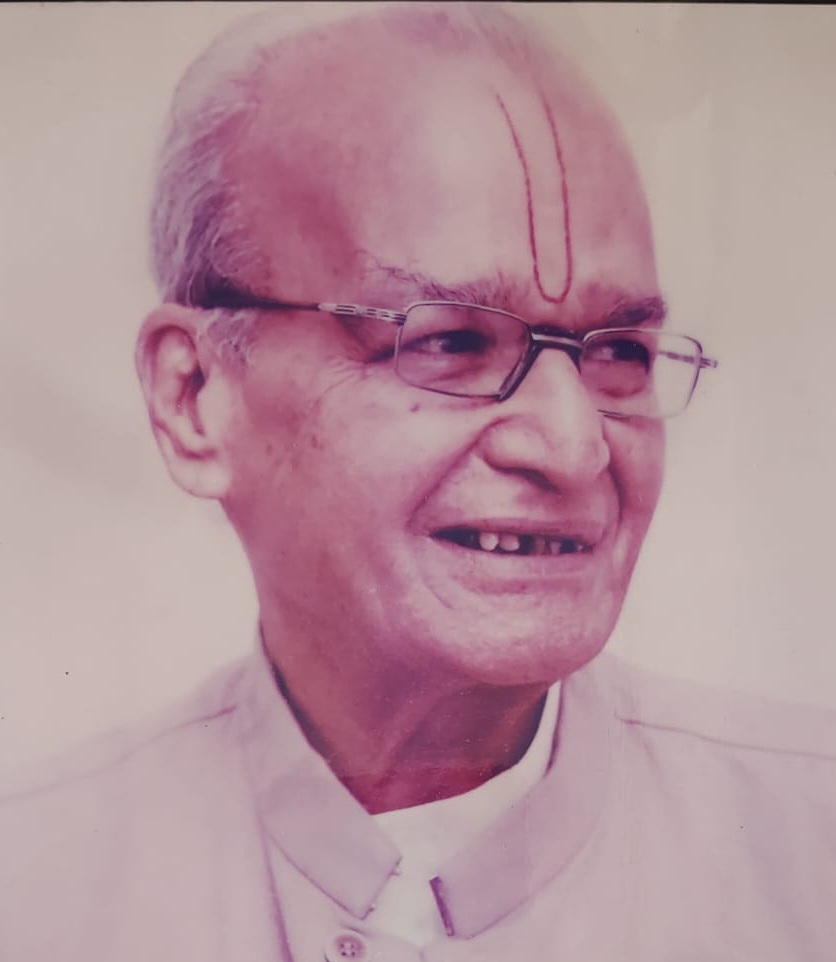 chitralekhamag's tweet photo. મનુભાઈ પંચોળી ‘દર્શક’ ફાઉન્ડેશનનો સાહિત્ય એવોર્ડ લાભશંકર પુરોહિતને.. https://t.co/gQHexqKMSE #ManubhaiPancholi #Darshak #Award #Shishuvihar #Moraribapu #Chitralekha https://t.co/Q7PJbtVLeb