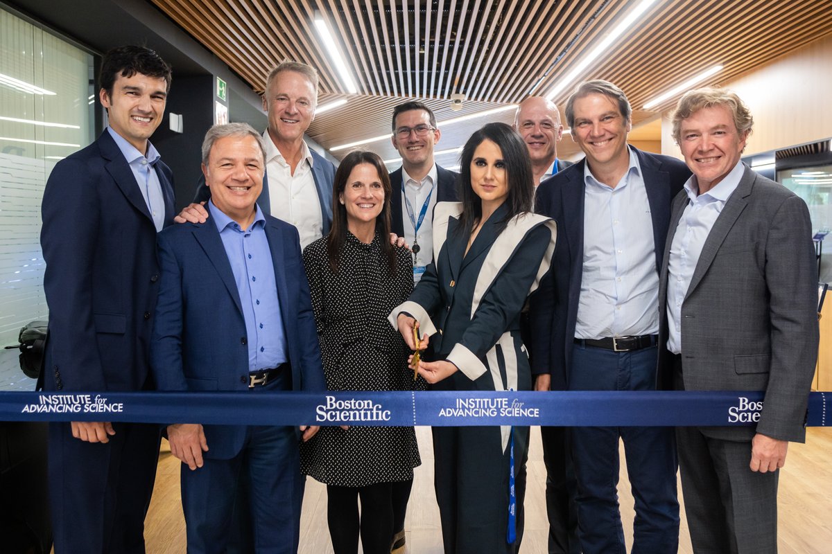 Nuestro CEO Mike Mahoney y Presidente de EMEA Eric Thepaut, inauguran el nuevo Institute for Advancing Science (IAS) en Madrid, un centro de formación para profesionales sanitarios en nuestras tecnologías innovadoras para mejorar la calidad de vida de los pacientes #BSCEspaña