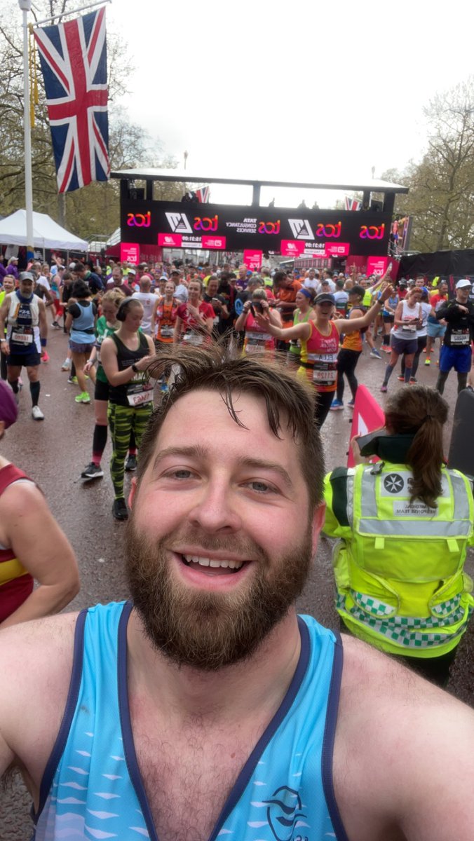 Langs35's tweet image. What a weekend.   Another 3 points for the town and a London Marathon finishers medal for me.     Let’s hope for another 3 points tomorrow.