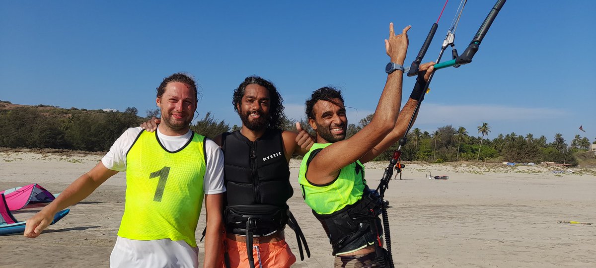75Knotsregatta's tweet photo. Varun Narayanan claims the men's Twin Tip category of the Indian National Kiteboarding Championship 2023 held at Junaswaddo Beach in Mandrem . Shyama Rao finished second and Alexandre Ostannin third . https://t.co/tWpsNJUVB0