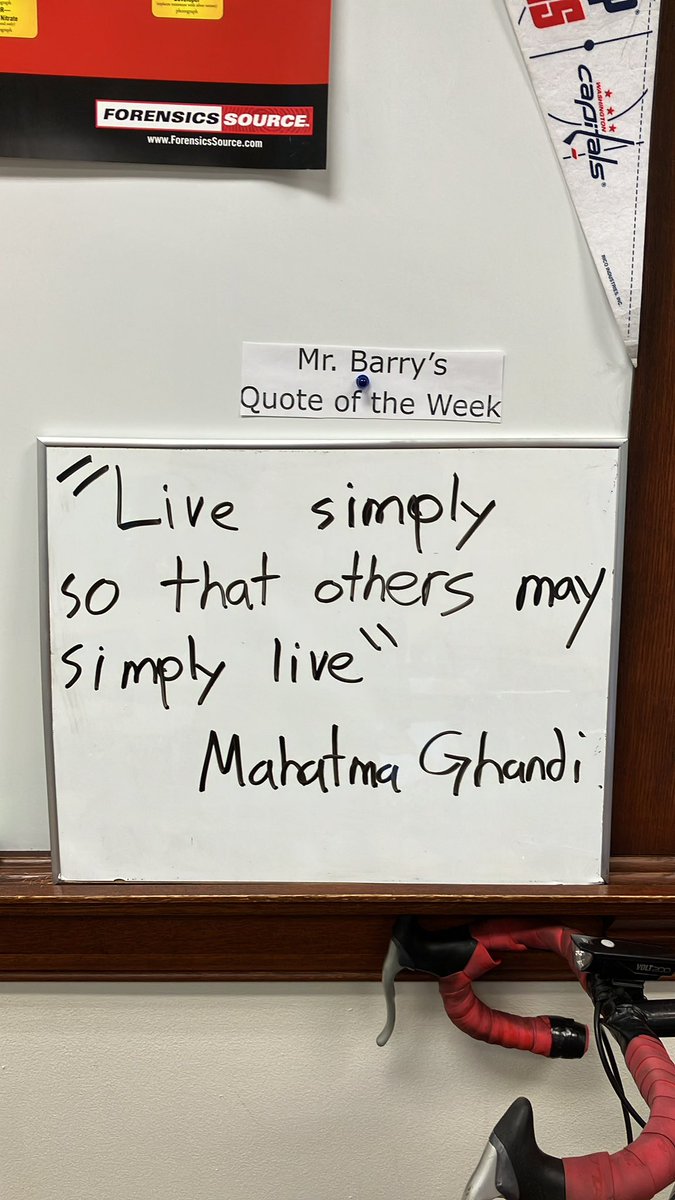 MrBobBarry's tweet photo. Happy Monday #QotW https://t.co/QD8YUkDG0O