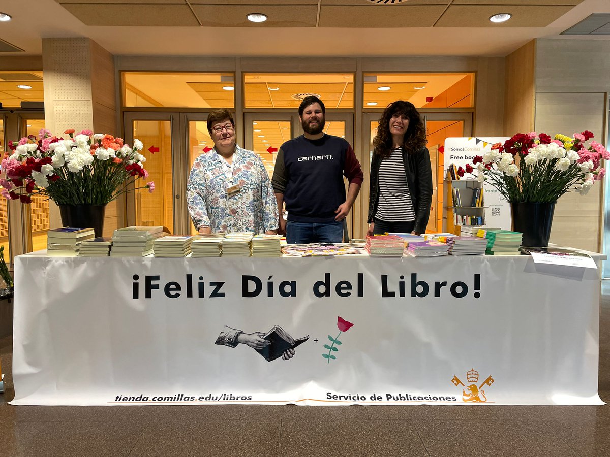 EditComillas's tweet image. Hoy, para celebrar el #DiadelLibro2023 en @UCOMILLAS, hemos montado puestos en los vestíbulos con libros solidarios a beneficio de @Entreculturas y su proyecto &apos;Somos Amazonía&apos;. Pásate a coger el tuyo y celebrar la lectura.