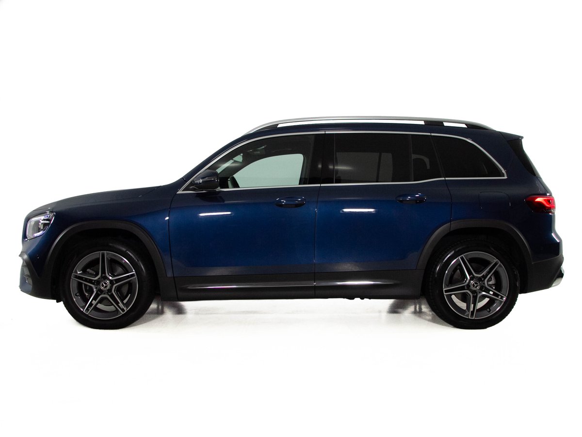 AutoGouveia's tweet photo. MERCEDES BENZ GLB 180 D AMG 7 LUGARES
Com este belo SUV compacto alemão, podemos afirmar, que estamos na presença de um desportivo de 7 lugares.
https://t.co/csNG6ovjPW https://t.co/FX7Y325TPY
