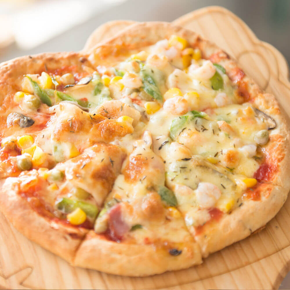 Pizza is a great #partyfood loved by children everywhere, so take a look at our perfect pizza #recipe and make it yourself. We all know teddy bears love pizza! bemybear.com/blog/perfect-p…