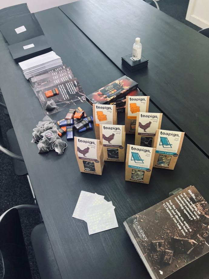 StikChikAgency's tweet photo. Are you one of the chosen Corby businesses that will receive some tea and chocolate. Look out for a black envelope!

#greenandblacks #teapigs #corbymarketing #socialmediasupport #graphicdesign #branding #corbybusiness #webdesign #emarketing #lovecorby #marketingbusiness #graph... https://t.co/seoxOLmvS6