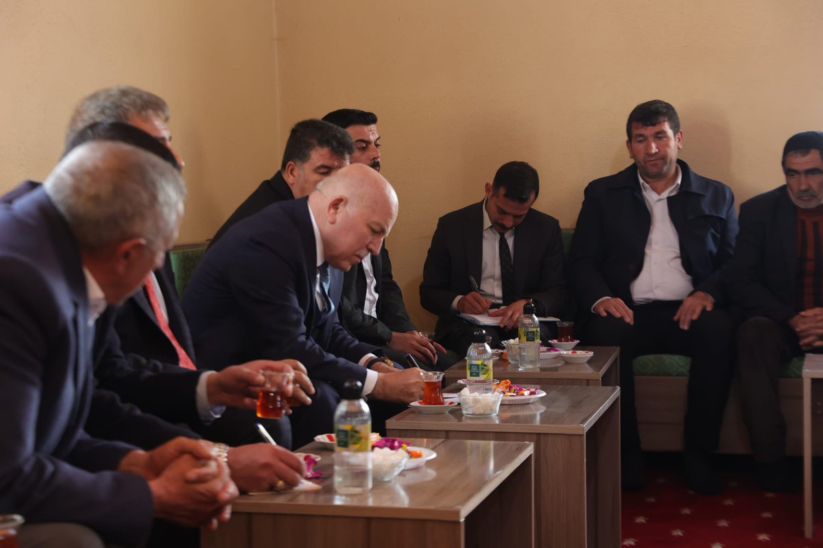Tekman / Kırıkhan'dayız.

AK Parti MKYK Üyemiz, Parlamenter Adayımız Av. Abdurrahim Fırat Bey ile bu kez ki durağımız Kırıkhan Mahallesi... Canım ilçelerimin her biri bir başka güzel, her bir Mahallesi bir başka değer...