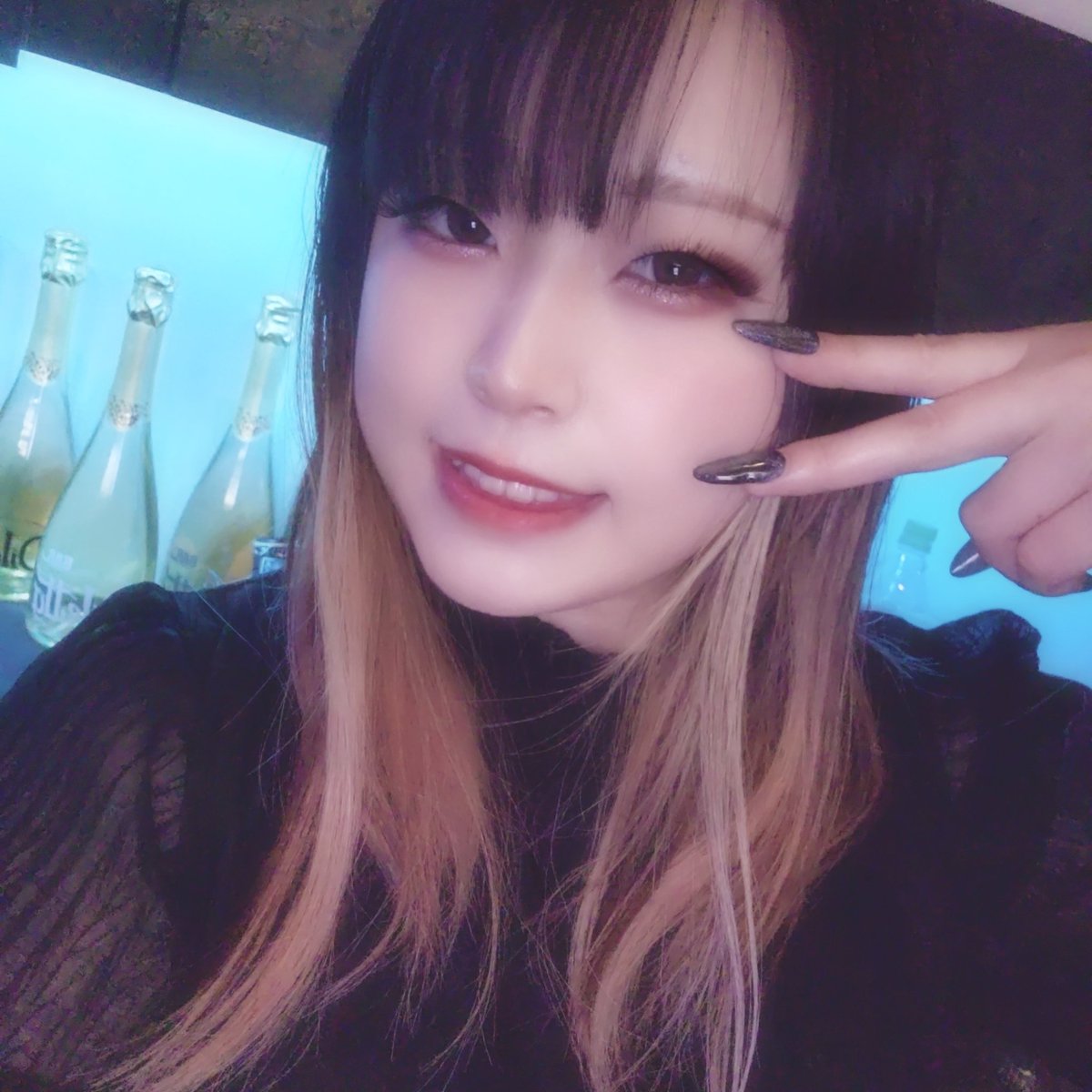 bar_diletta's tweet photo. 営業してます🦄💗
あや&amp;あり　で出てますよ〜！

バースデー後祝いもお待ちしてます🥂✨

#札幌 #札幌市東区 #すすきの
#BAR #バー #札幌バー #飲み放題
#お酒好きな人と繋がりたい 
#いいねRTした人全員フォロー 
#自撮り #東区で飲もうぜ
#シャンパン https://t.co/ulJ1WPGnLD