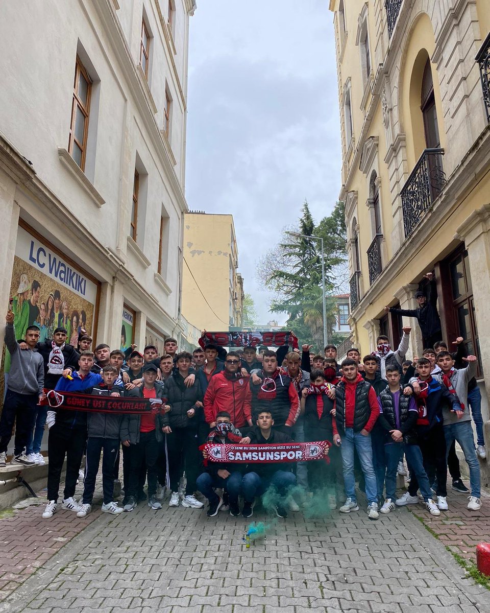 Bu çocuklar hiç süper lig görmedi, bir de süper denen ligde görün bizi.
S E L A M U N A L E Y K Ü M
<a href="/superlig/">Trendyol Süper Lig</a>
#ŞampiyonSamsunspor #ForzaŞirinler #LiseliŞirinler