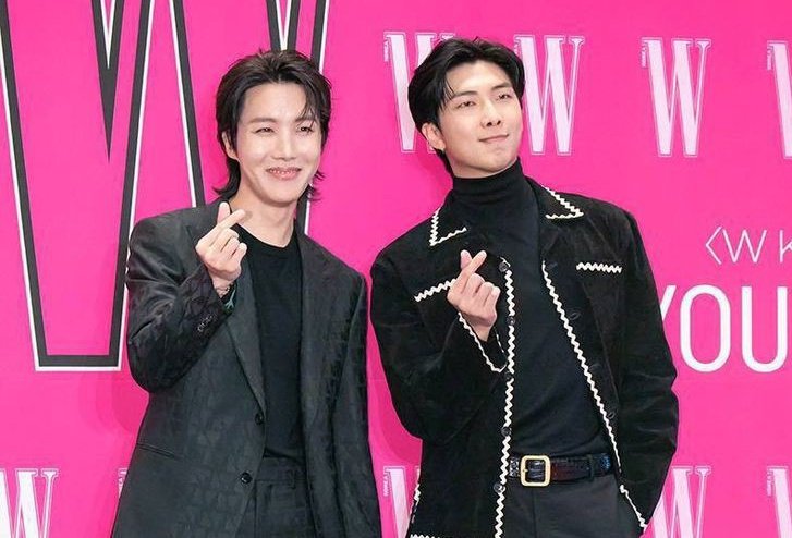 O613file's tweet photo. this namseok                               this taekook https://t.co/aHtTpnX0CX