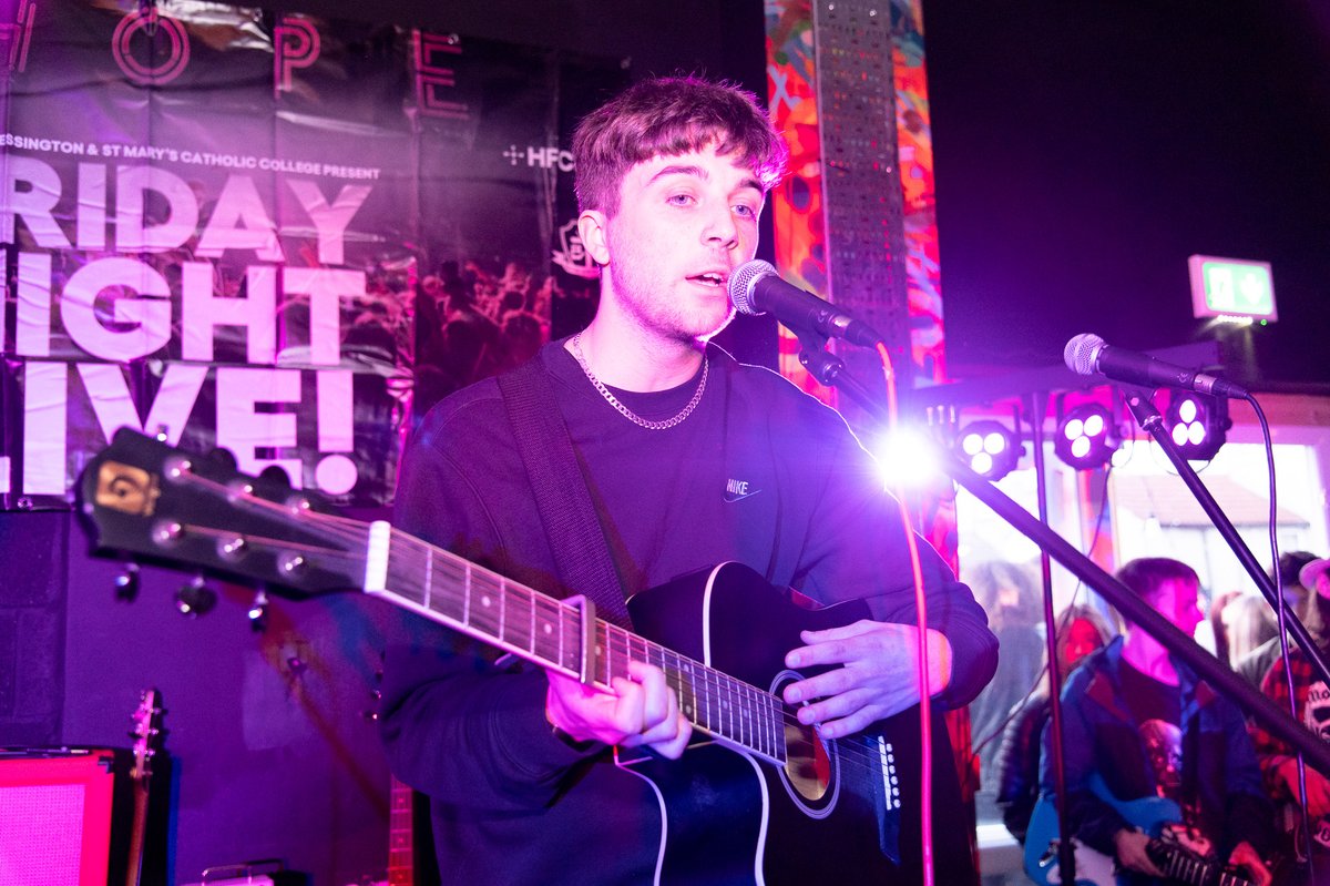 SJPHeadteacher's tweet photo. Last week's #FridayNightLive was a massive hit! Well done to all the incredible acts who took the stage. We're already counting down the days until the next one! Check out our website for the full photo album. 
https://t.co/YDZP9u1rM9 https://t.co/JFXK0Vgs4F