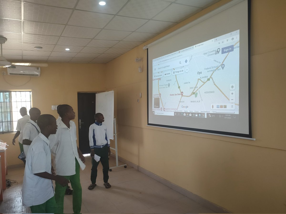 tundetoday's tweet photo. That moment when some kids saw Google map for the very first time. In ten days,kids who never touched the computer prior were running macros on Microsoft Excel. @theayoadams @yinkaojo_muse #Techbridgers https://t.co/ht5gsETdJE