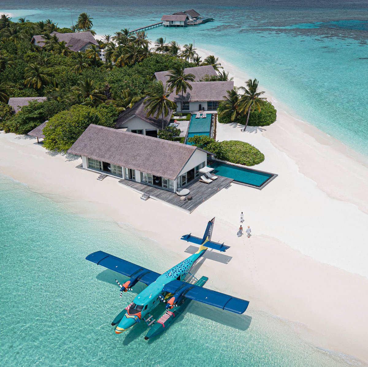What would you do with an island all to yourself? At the five-acre UNESCO haven of Four Seasons Maldives Private Island at Voavah, the answer is “anything”. Drop your boundaries, expand your horizons, retreat, explore, connect or celebrate. 

#fsmaldives #privateisland