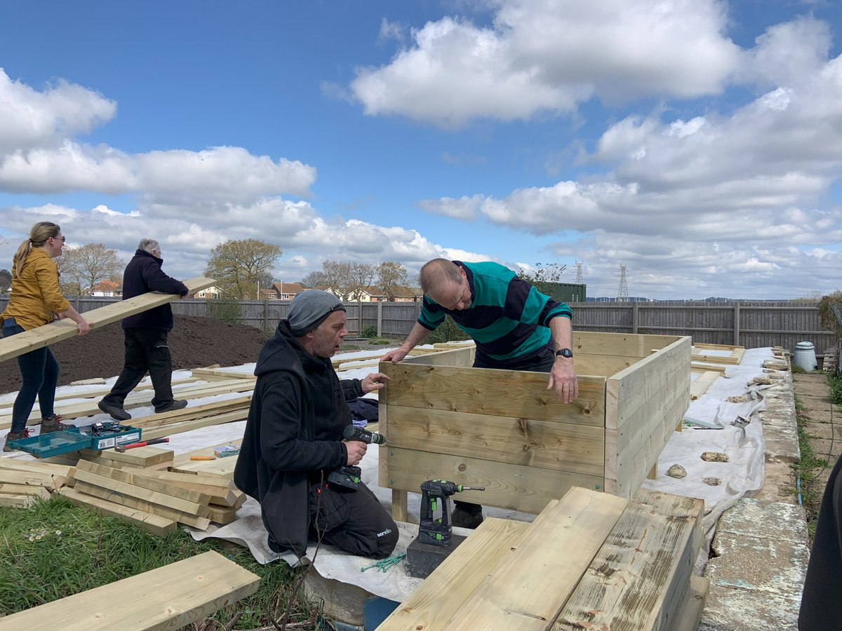 PowerHousePoole's tweet photo. We're being busy bees! Cornerstone Patch is coming on with the raised beds now being installed thanks to Poole Men's Shed, and we start Thrive Sessions, Community Arts &amp; Crafts drop-in at Hamworthy Library tomorrow🐝
@TCAPoole @DorsetComFnd @AFCBCommunity
@uptonpioneer @CllrJaneK https://t.co/7x9SvmeotP