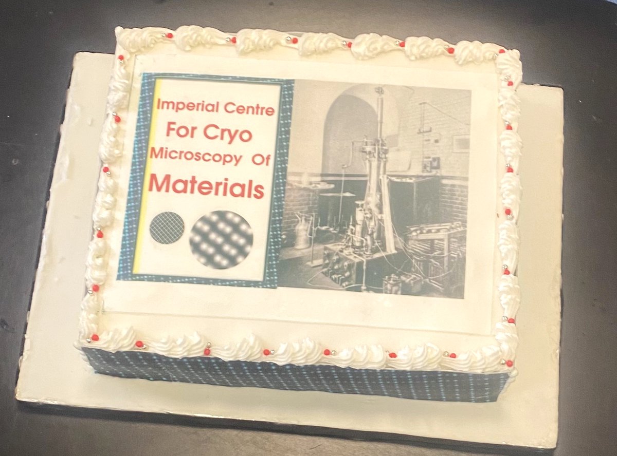 ImpMaterials's tweet photo. Our Centre for Cryo Microscopy launch just got even better with the addition of a cake! 🎂 🤩
Thank you to @ShellyStem #CryoMicroscopy #Microscopy #cryo #CryoEM https://t.co/EIDu0Zs37P