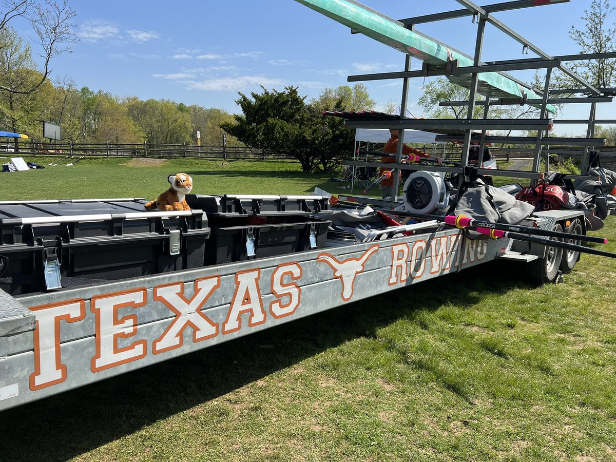 PCofAustin's tweet photo. This baby tiger traveled from Austin, and always knows the correct shade of orange to root for! Congrats to @princetonwcrew and go @PUTIGERS!! https://t.co/l5ObS8vUhC