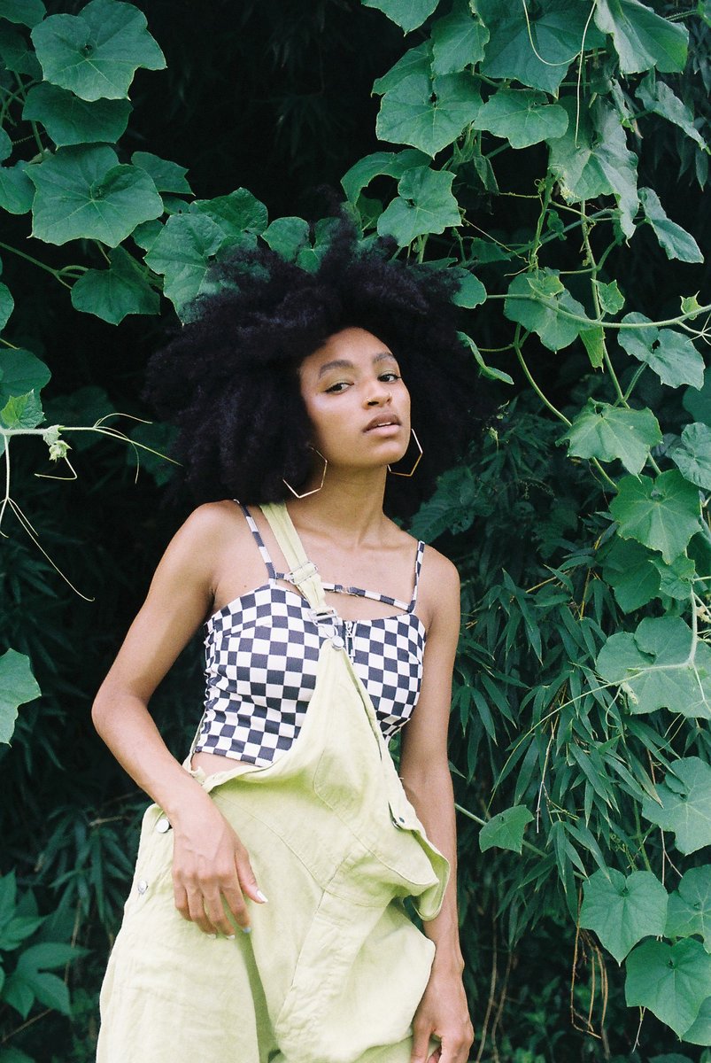 We spoke with <a href="/theartof_chlo/">Chloe (クロエ)</a> (Chloe Kibble) about music, life, the Tokyo music scene, and the difference between being recognized vs. remembered.

thewanderingear.substack.com/p/we-spoke-wit…