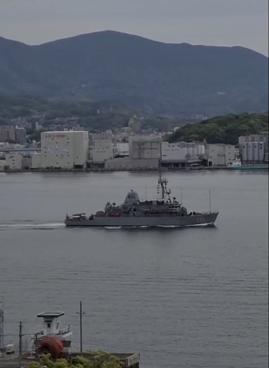 USS Warrior (MCM-10) Avenger-class mine countermeasures ship leaving Sasebo, Japan - April 24, 2023 #usswarrior #mcm10

SRC: TW-@l8IDcv9vtqupUhG