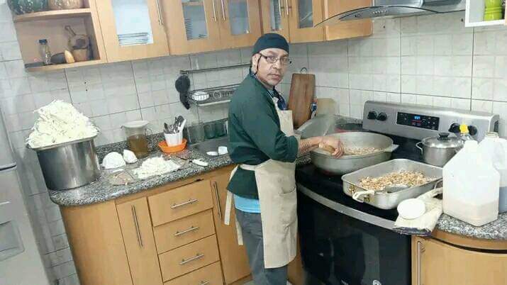 RobertLobo_'s tweet photo. #LOULTIMO Dejaron morir a un chef en un hospital y en una clínica por no tener $300 en Cúa, Miranda. 
Jefrank Fonseca (50) falleció este #23Abr de un infarto luego q no quisieron atenderlo en el Hospital Dr. Osio de Cúa. Allí la médico de guardia le dijo a Jefrank q se podía... https://t.co/7OZFPNzELo