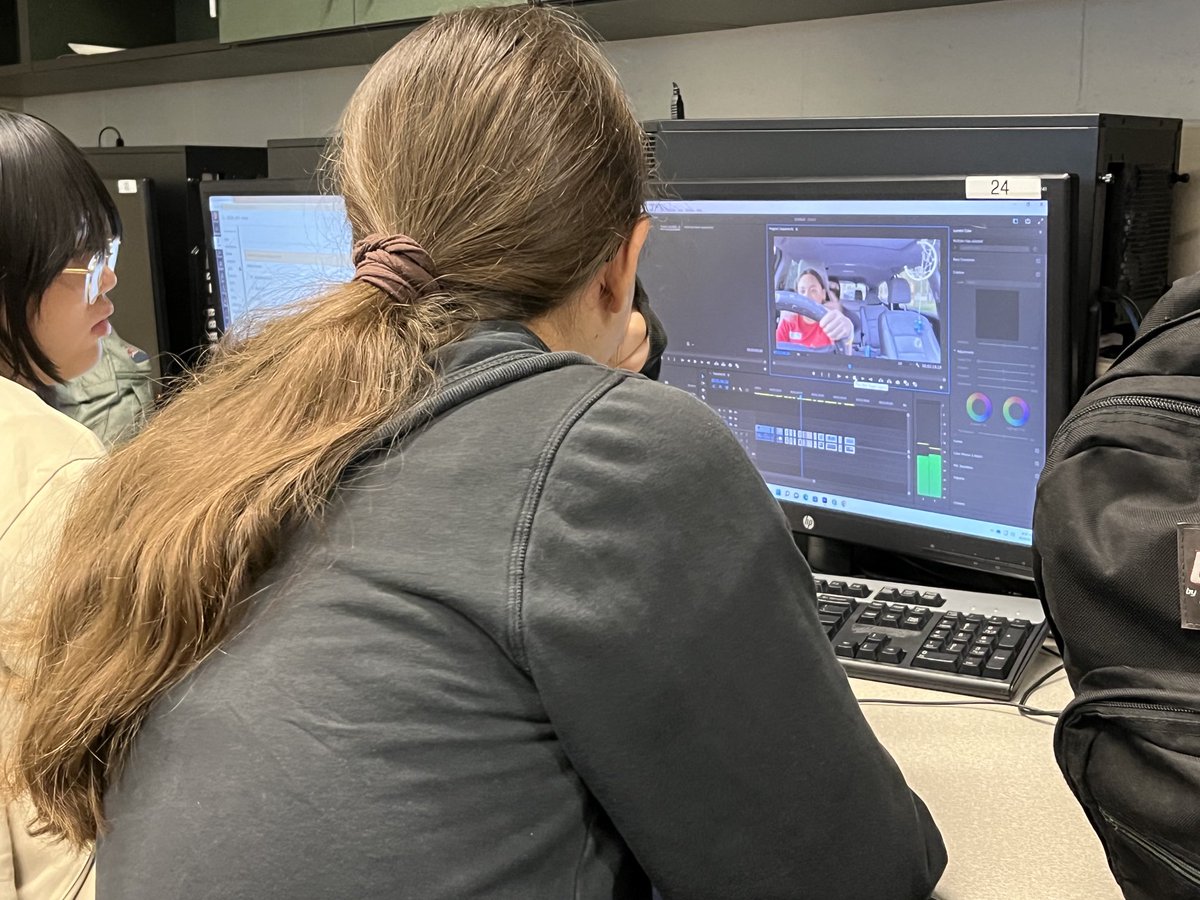 PRHS_Tech's tweet image. Today, students are filming and editing the final touches of their Movie Trailer Project. 🍿 🎥 One student dressed in “costume” as Dom from Fast and Furious. The head wrap is to give the bald 👩‍🦲 effect. 😄