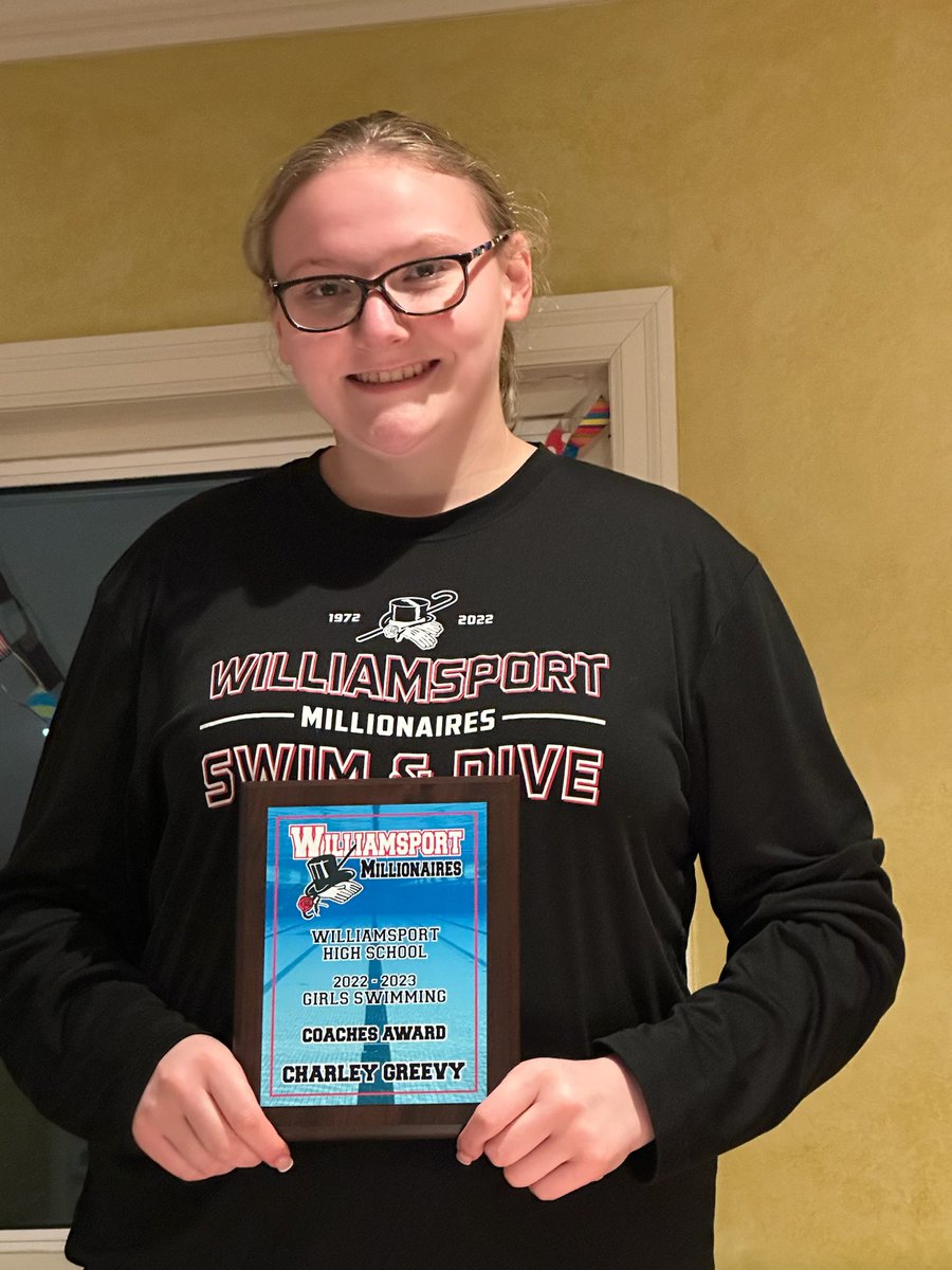 ChadGreevy's tweet photo. An Outstanding weekend @CharleyGreevy .

Char represented @WAHSwasd at Key Leader Camp in Reading this weekend &amp; earned her @keyclub leadership training cert.  Way to go, @WAHSKey Prez!

Then, last nite she won Coaches Award for WAHS swim/dive team!
@WASDSchools @WmptMillionaire https://t.co/PTrwaV7iVG