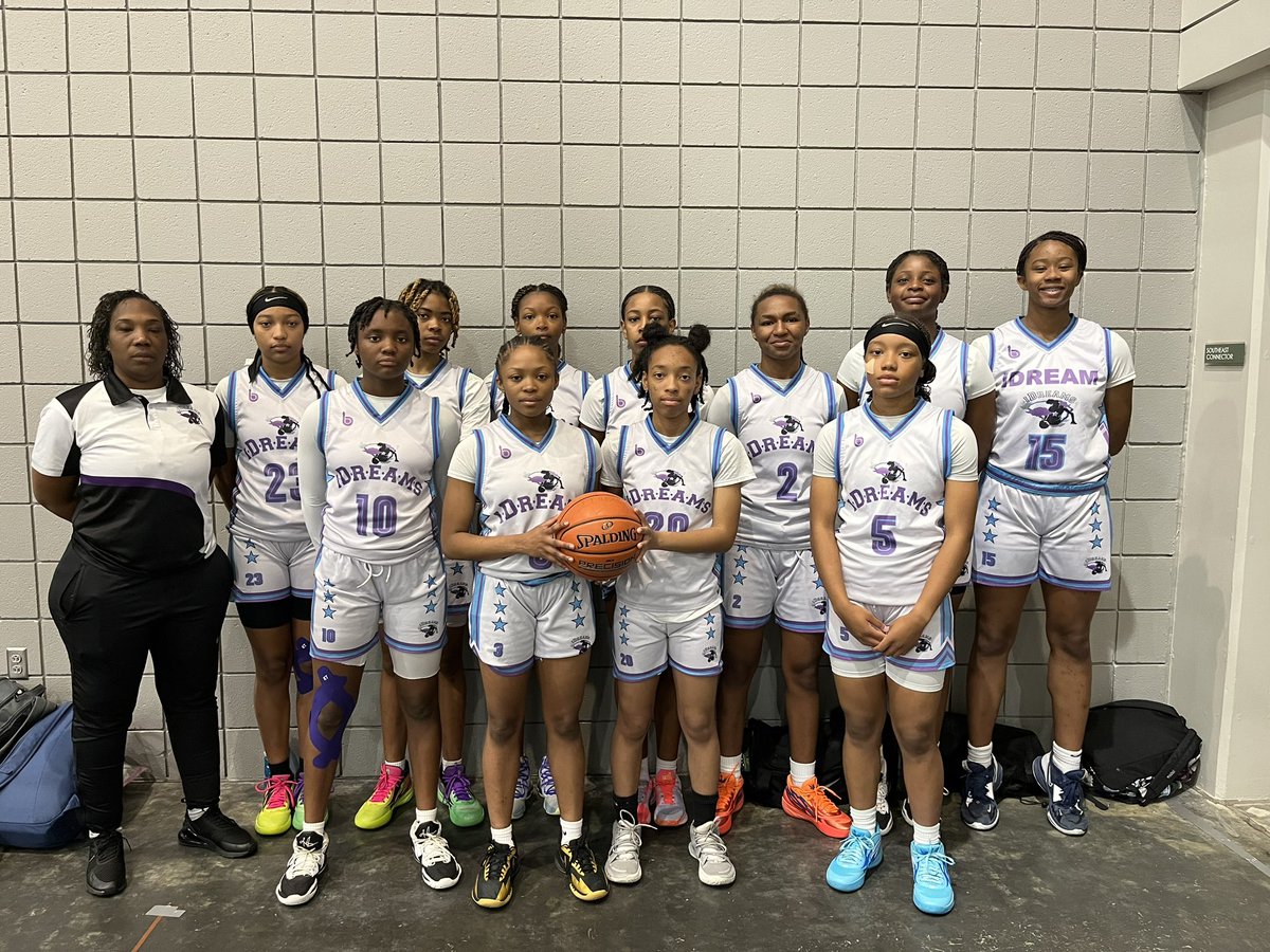 Idreams2012's tweet photo. Awesome job to our 16u ladies! Deep South was a great experience for us! We went 3-1 for the weekend and we couldnโt be more proud of the growth in this team! Letโs keep grinding ladies! #iam #idreams #infinitedreams #scidreams #deepsouthclassic #liveperiod #raleigh #basketball https://t.co/zLxwGvNrIz