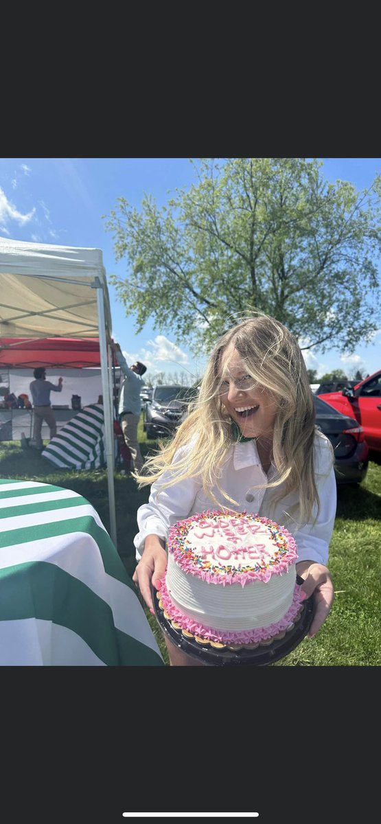 Happy 28th birthday to our “Monday’s child” Taylor Ann 🎂 #momdidntbringthecake #wheredoestimego