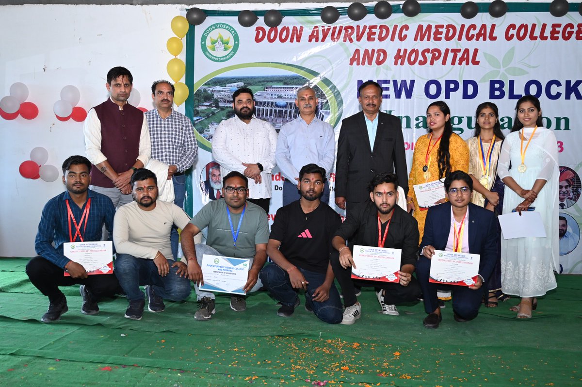 Prof. P K Prajapati Hon'ble V C DSRRAU attended and addressed programme in DAMCH, Saharanpur. He was felicitated with bunch of flowers, Shawl and momento by the Chairman, DAMCH and Prof. D L Choudhary,  Principal He participated in cultural activities performed by the students.