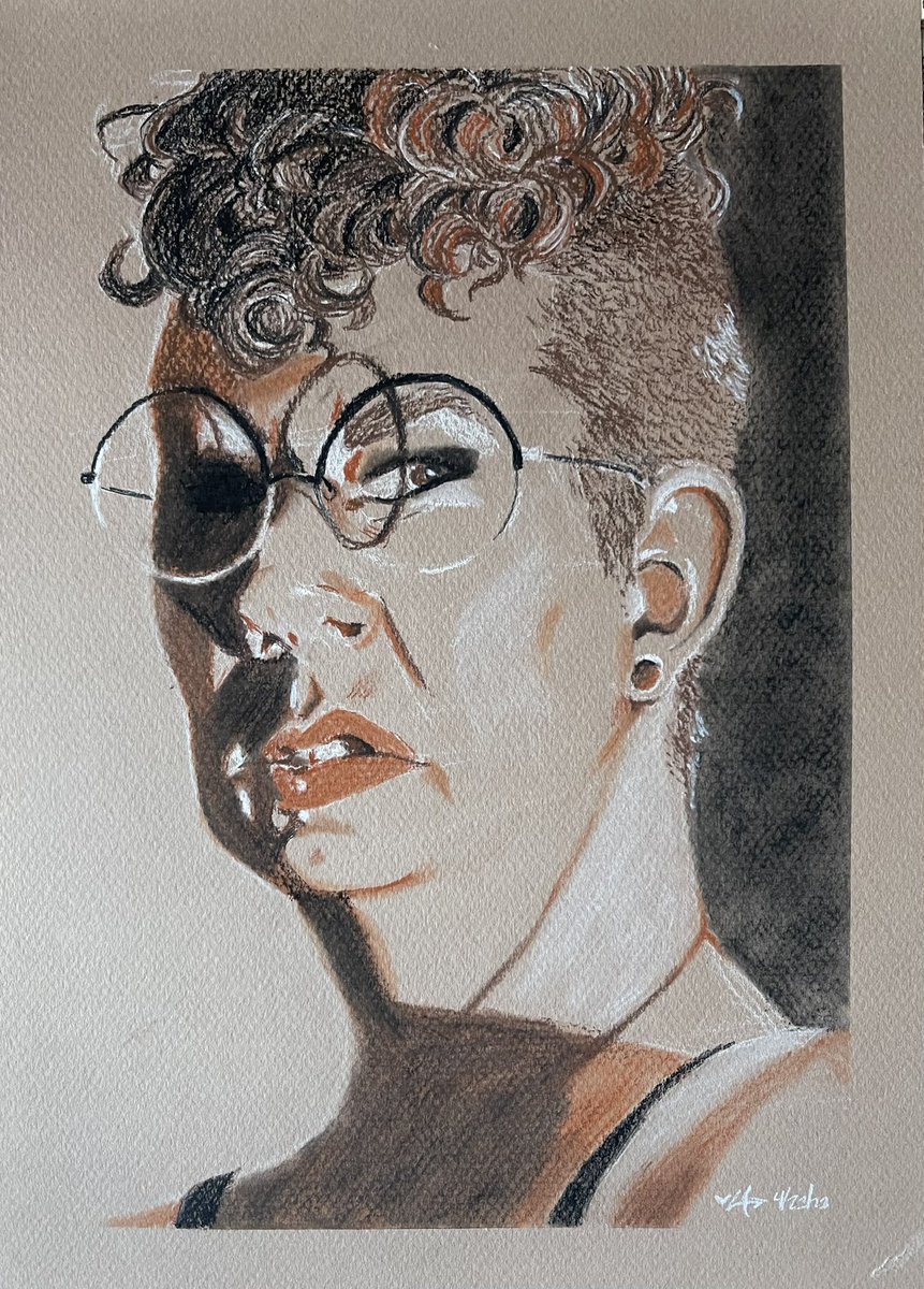 Happy to say I got it done! It was good practice, although I see 100 things wrong. But that means that I have things to practice and work on. It’s not a bad thing!

#selfportrait #art #myart #study #ladraws #illustration #figuredrawing