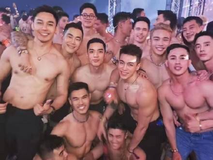 modelmixcn's tweet photo. 看置顶的电报群！如果需要网站登入私信或者电报私信群主！新人的质量还不错哦.出差怕在异乡寂寞可以考虑加入同享.会员专属网站已经搭建好了.需要伴游上门的朋友们. 快来加入同享会员吧.上千名��特等你们.保证质量. 特价400的入会费 给登入名密码.匹配相应人员！不退款一对一客服！所有的模特价格合理. 安全快速匹配.闭环推荐保护隐私.私密网站首页各大城市有. 如果你有好的模特引荐我们会给你提供一份报酬. 直男 双 同志都可以. 放的开身材颜值不差就可以做哦.#男模 #鸭子 #同城约炮 #伴游 #男男资源 #男鸭子 #按摩 #男男按摩 #同城 #优质男模 #男男按摩