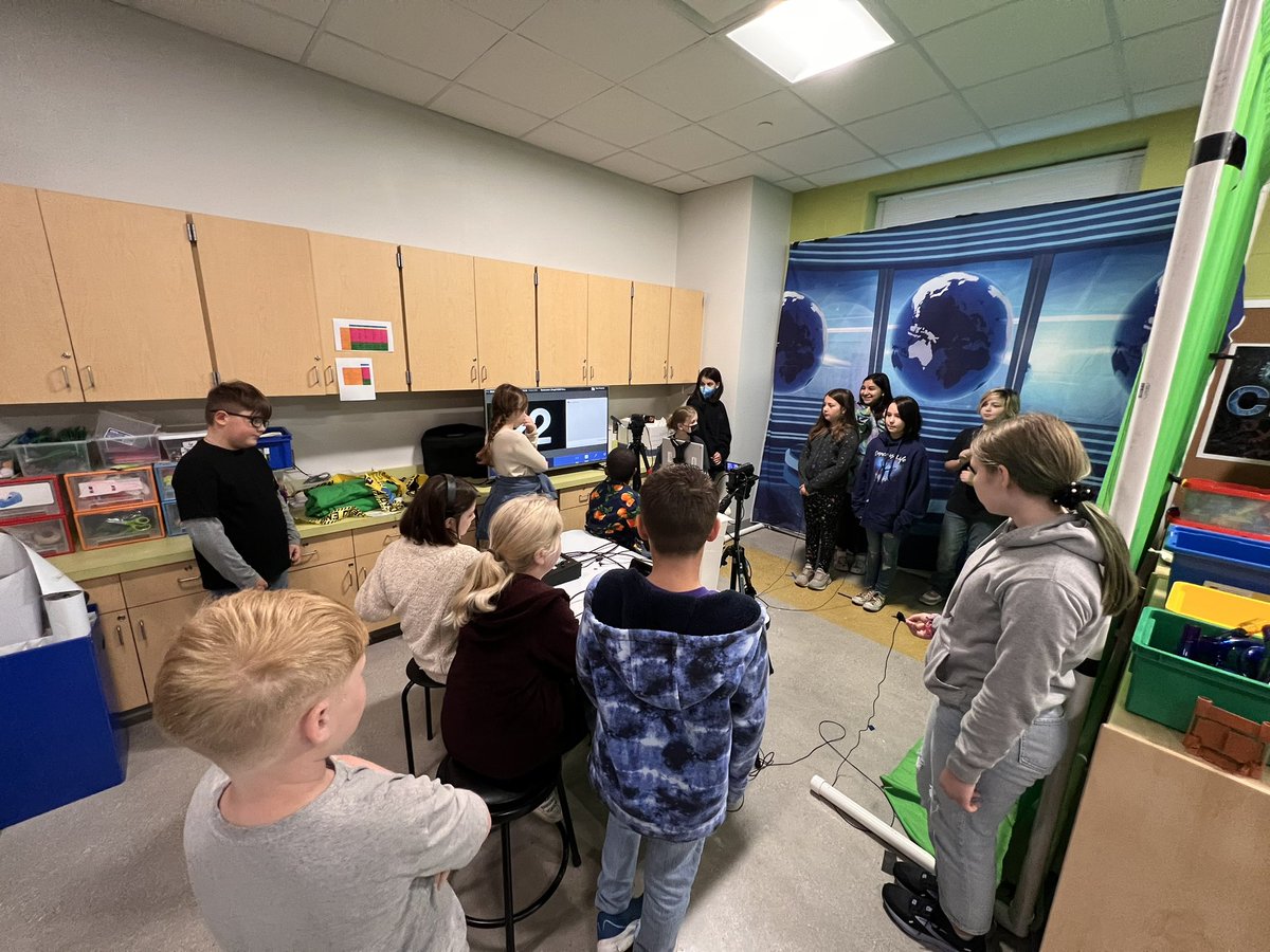 KCUBnews's tweet photo. Can’t learn if you don’t practice. 5th graders training the 4th graders! @FSHISD https://t.co/SWAYq37PlH