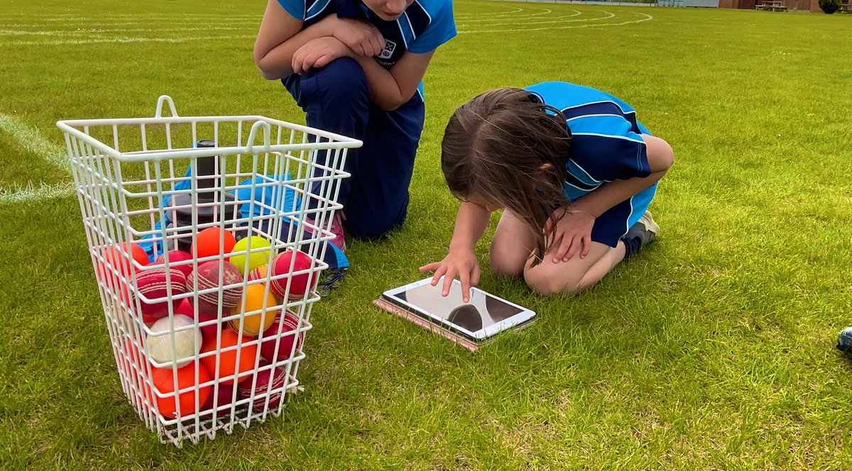 NorthamptonHigh's tweet photo. In Year 4 PE, pupils have been working on time trials and improving their PBs #LearningTweets @NHS_Sport https://t.co/5STWbq3SRK