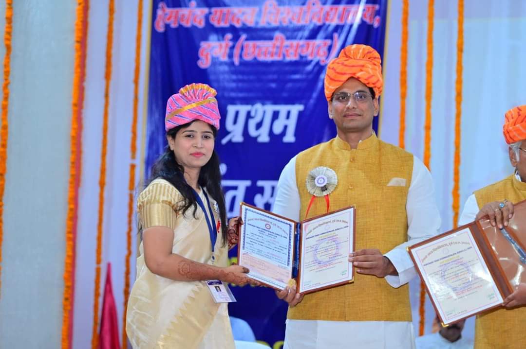 Devendra_1925's tweet photo. प्रथम दीक्षांत समारोह एवं स्थापना दिवस हेमचन्द यादव विश्वविद्यालय दुर्ग ।। https://t.co/MYtz1495CH